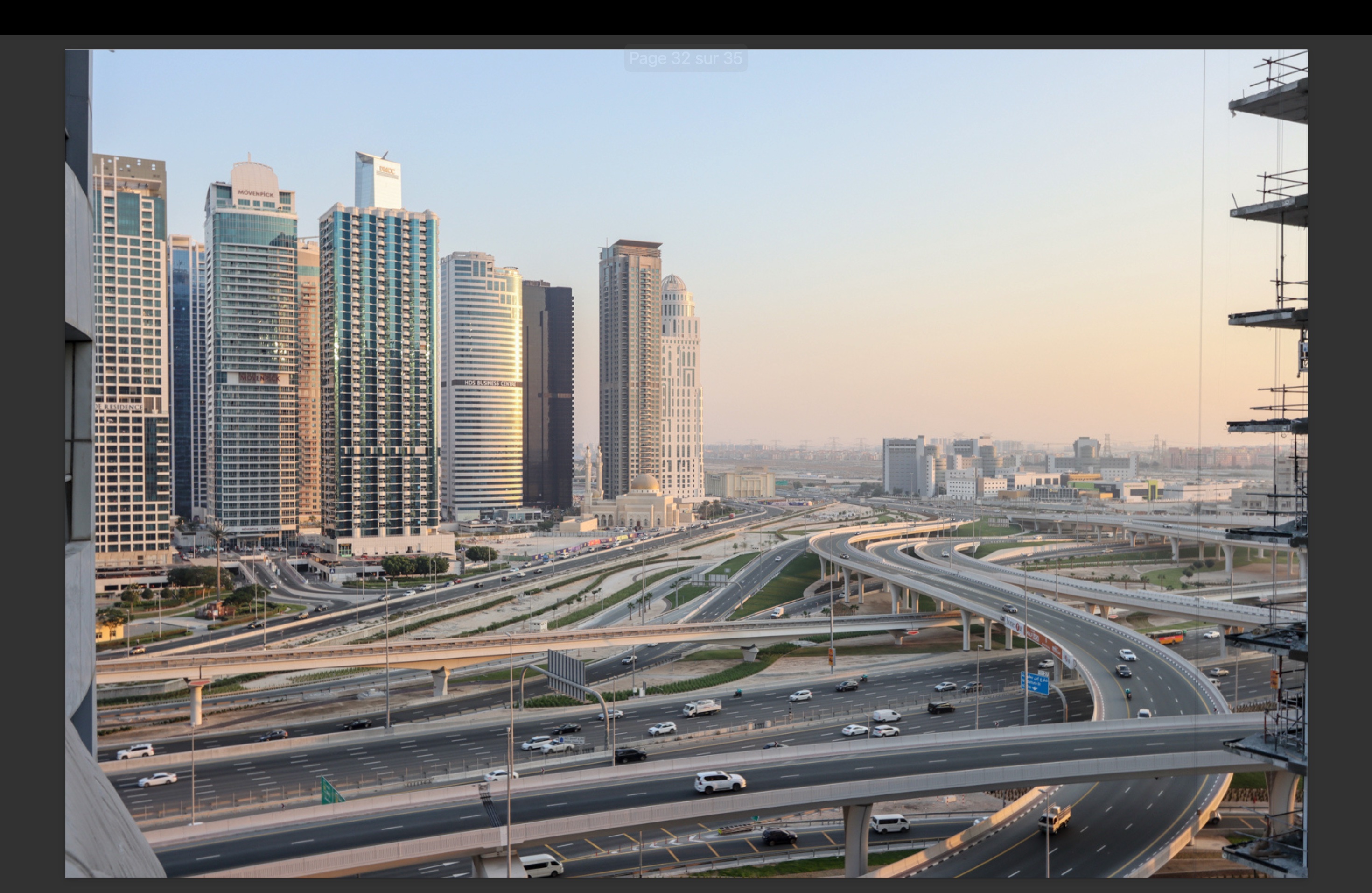 Vue Sheikh Zayed Road — Marina Diamond 2